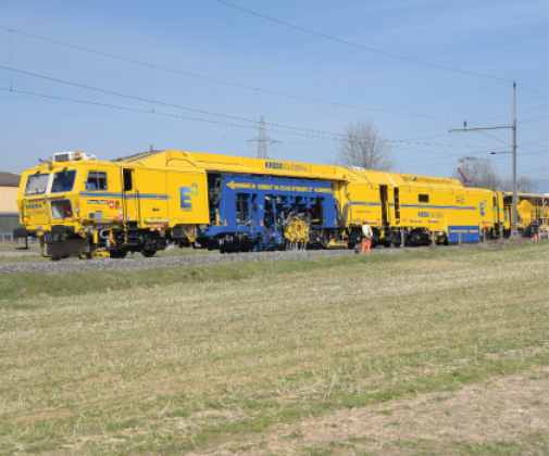 Pionier im grünen Bauen: Bereits 2016 investierte Krebs-Gleisbau in den umweltfreundlichen E 3-Antrieb (Foto: Plasser & Theurer)